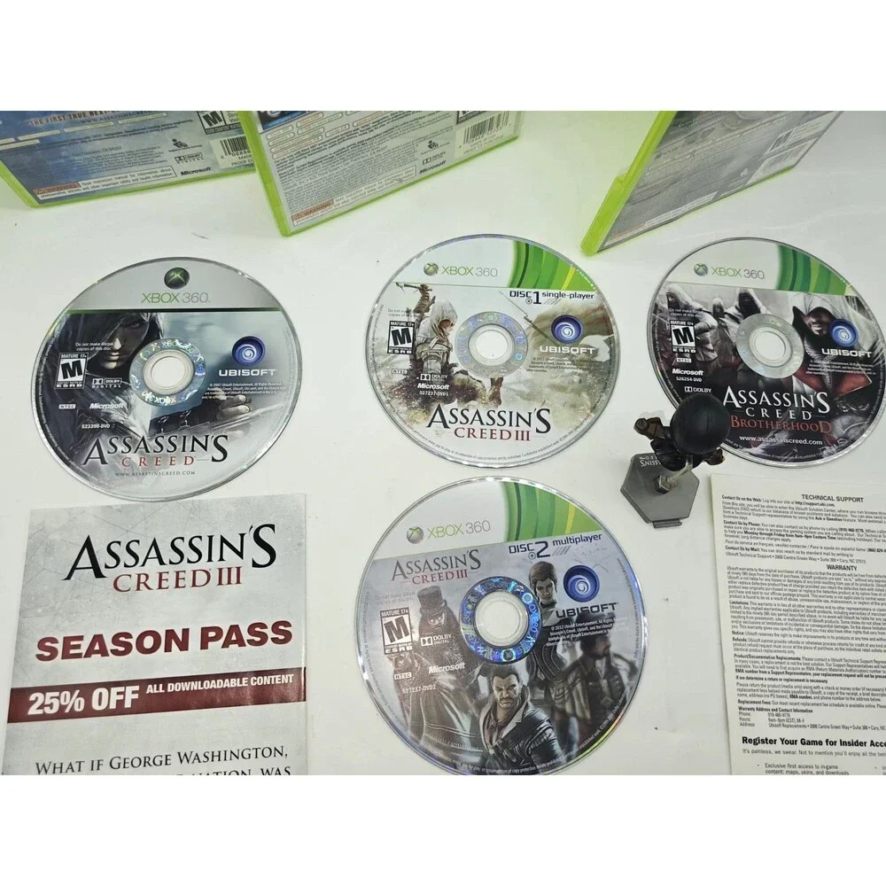 Assassin’s Creed Bundle Xbox 360 - AC 1, Brotherhood, AC III + Figure & Manuals